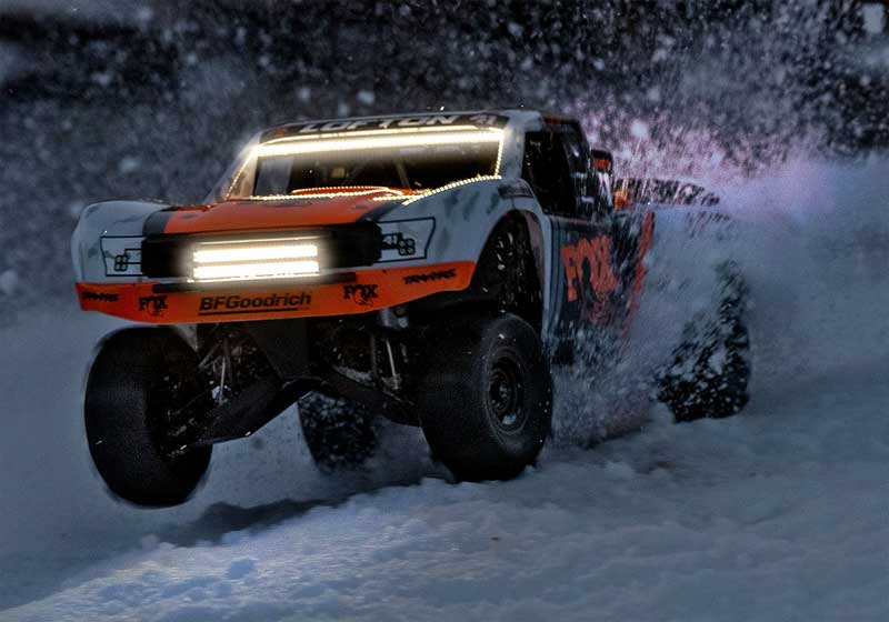 Traxxas Unlimited Desert Racer in Snow
